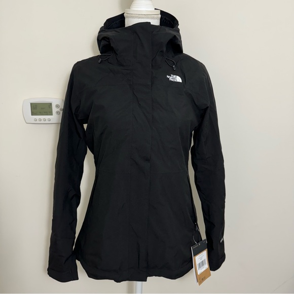 The North Face Women's Toro Peak Triclimate in Jacket TNF